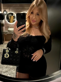 Angelika escort à Dubaï