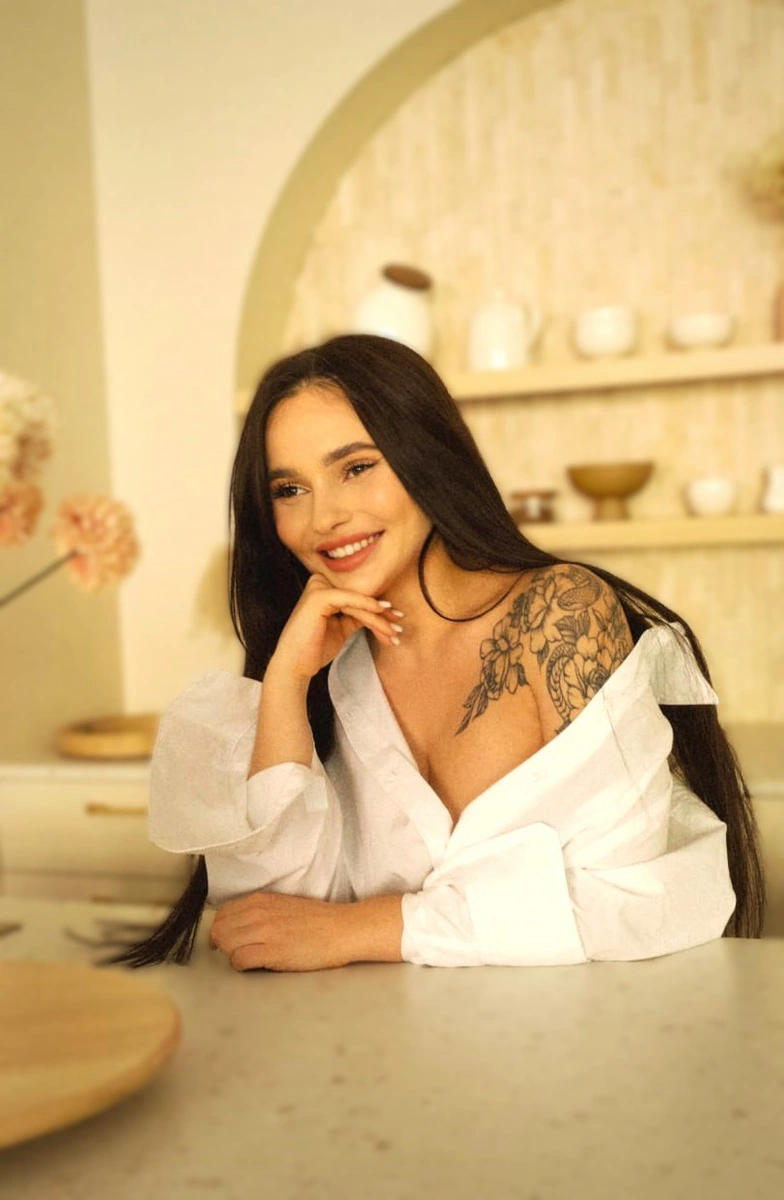 Anya escort à Dubaï