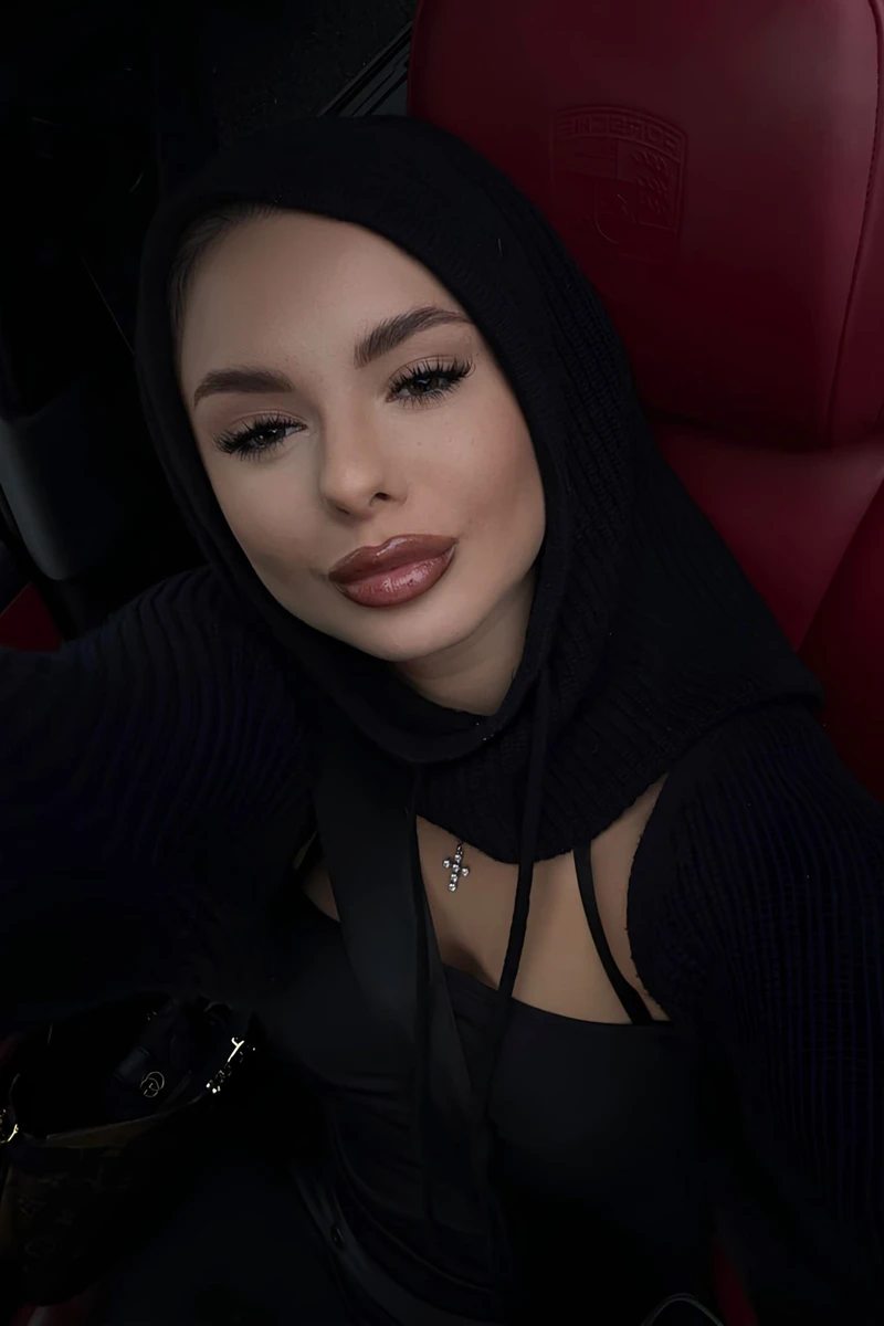 Juliana escort à Dubaï