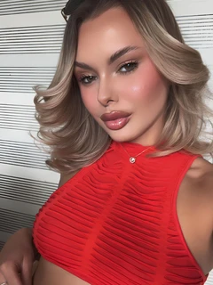 Juliana escort à Dubaï