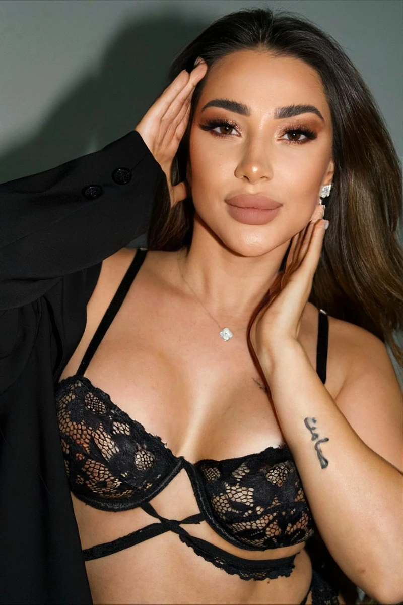 Lara escort à Dubaï