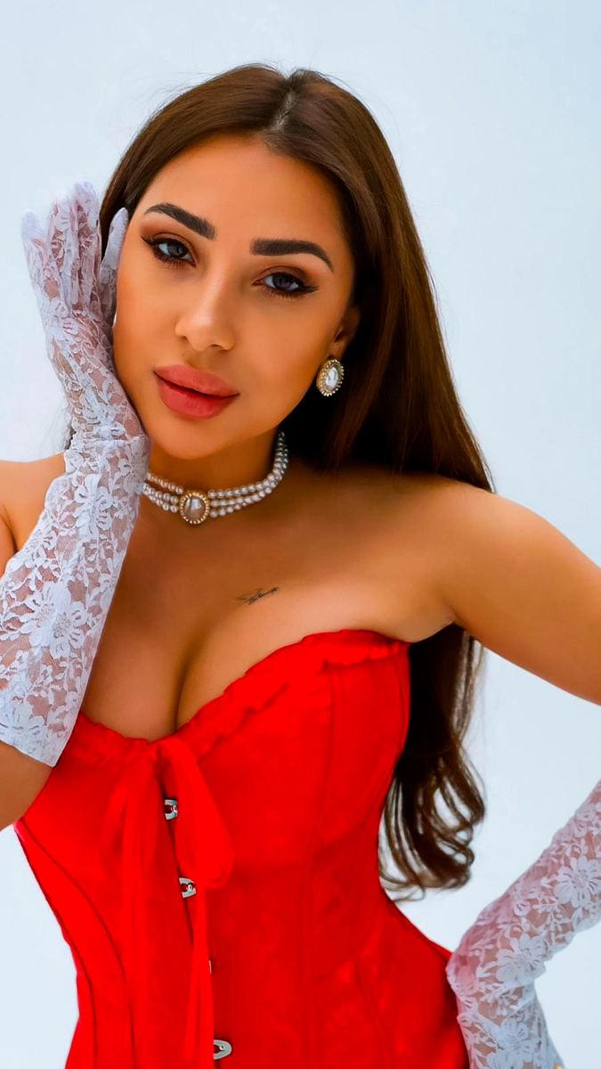 Lara escort à Dubaï