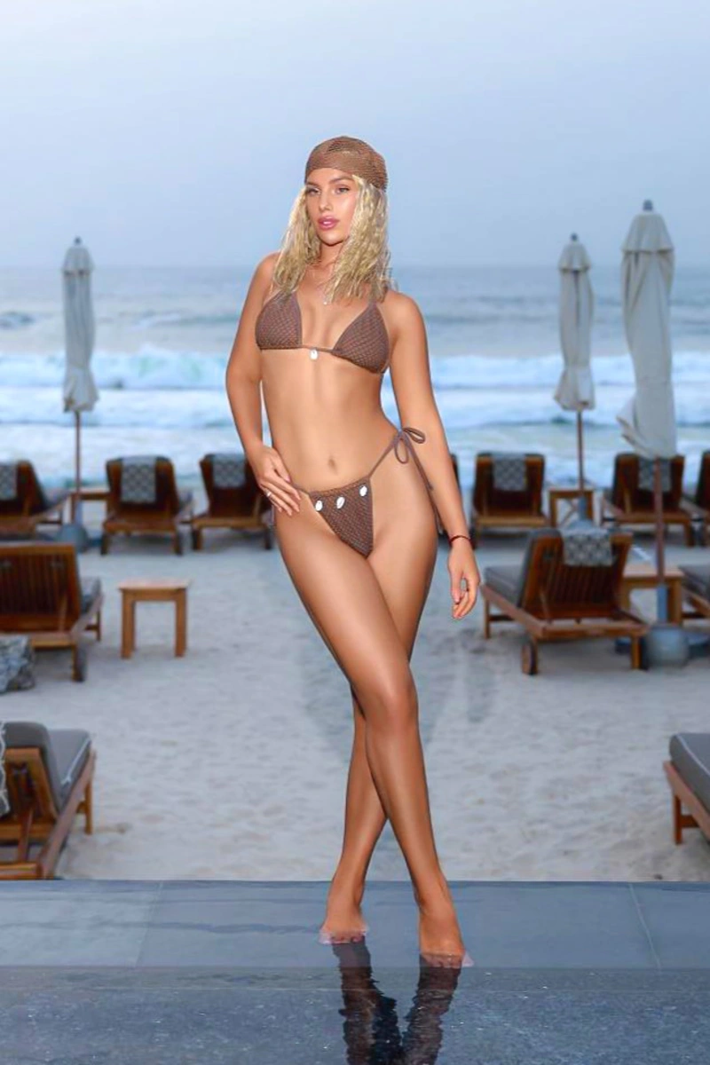 Maria escort à Dubaï