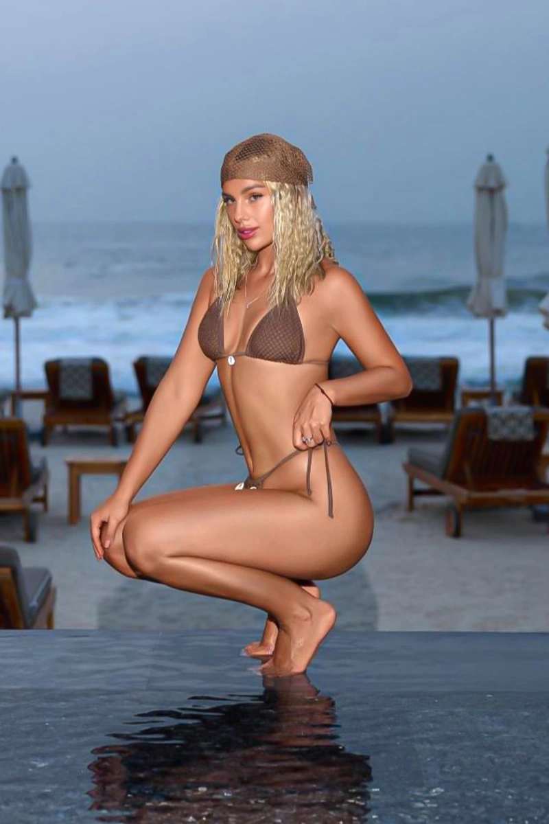 Maria escort à Dubaï