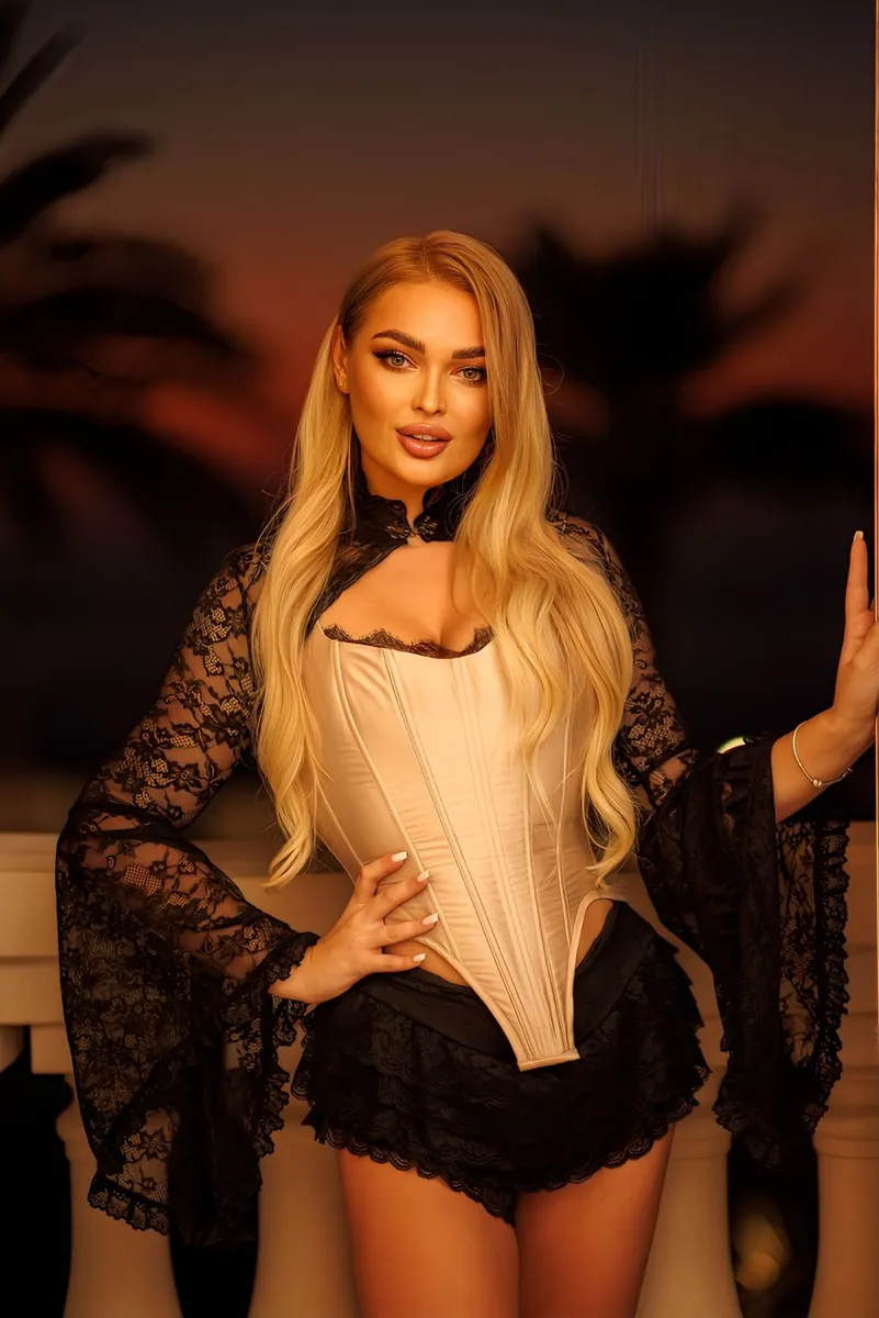 Veronica escort à Dubaï